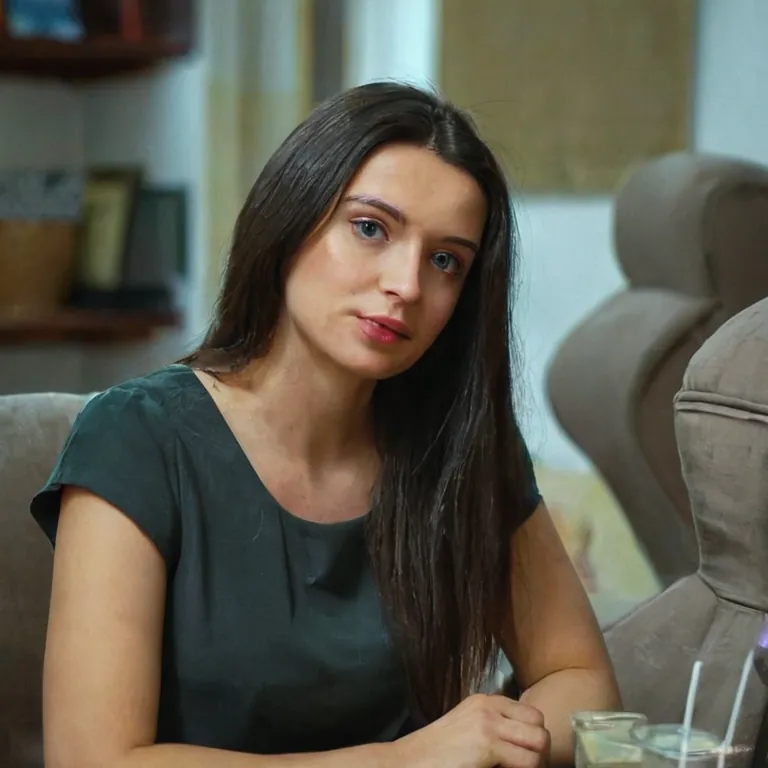 Сьогодні працювала над новою скульптурою, а потім вирушила на танець — усе в мене зливається в одне. Творити і рухатися